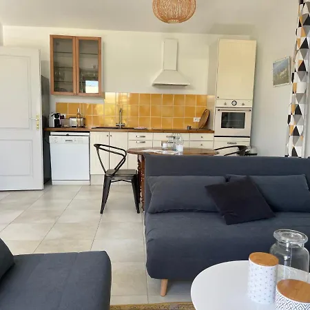 Holiday home Crest, Avec Terrasse Et Piscine. *
